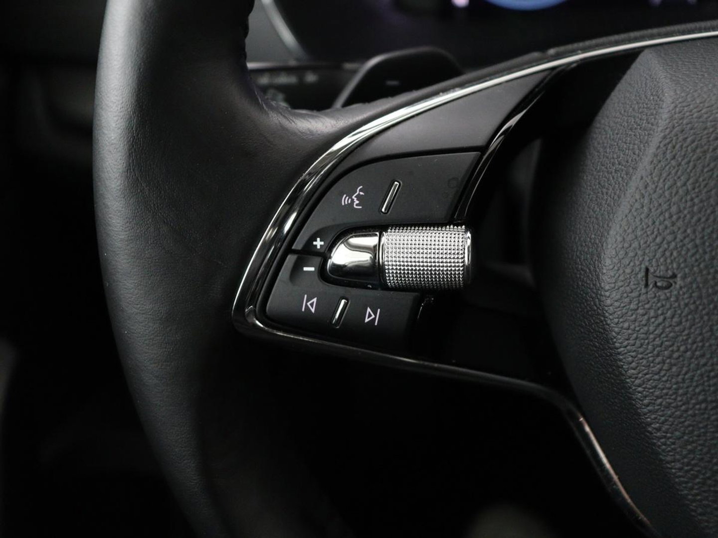 Škoda Octavia 1.0 e-TSI Business Edition | 61.800km NAP | Camera | Carplay | Navigatie | Full LED | Parkeerhulp | Digital Cockpit | Cruise control