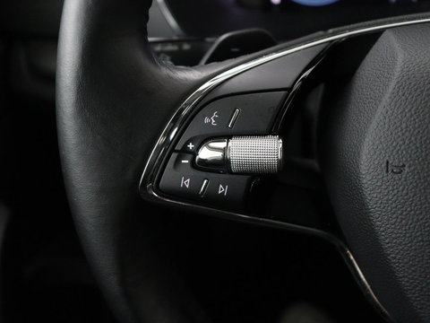 Škoda Octavia 1.0 e-TSI Business Edition | 61.800km NAP | Camera | Carplay | Navigatie | Full LED | Parkeerhulp | Digital Cockpit | Cruise control