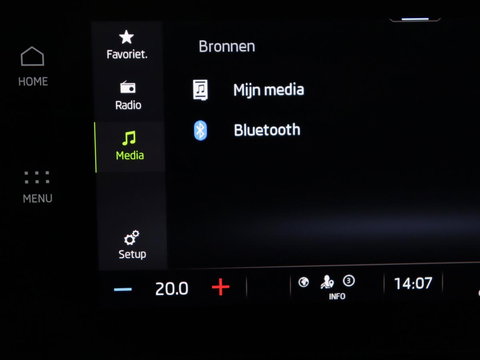 Škoda Octavia 1.0 e-TSI Business Edition | 61.800km NAP | Camera | Carplay | Navigatie | Full LED | Parkeerhulp | Digital Cockpit | Cruise control