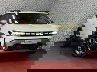 Dacia Duster - 1.6 HYBRID SANDSTONE CAMERA CARLAY NAVI STOEL/STUUR/RUIT VERW. LED PDC
