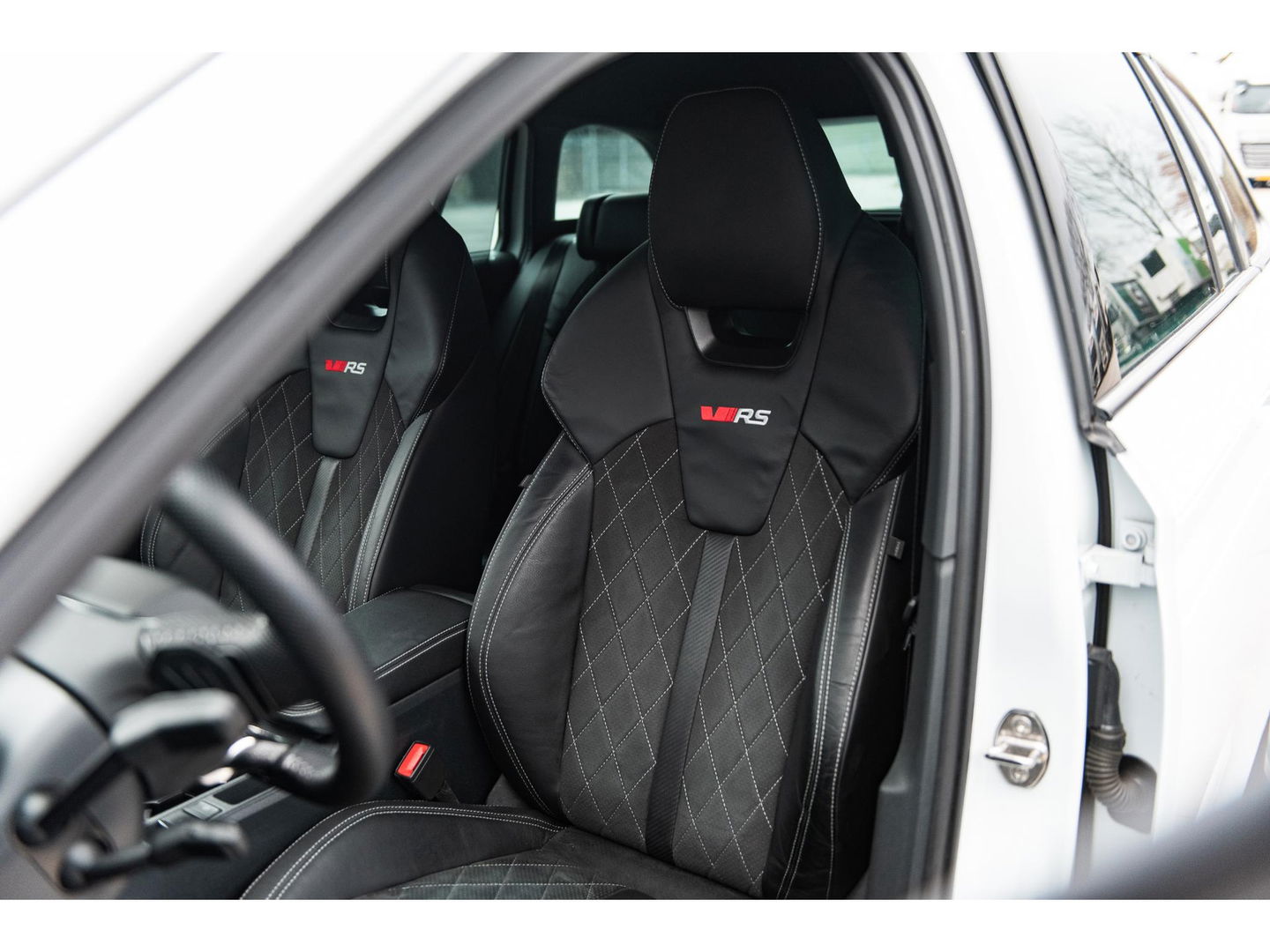 Škoda Octavia Combi 1.4 TSI RS iV PHEV | COMFORT STOELEN | HEAD UP | 19" ALTAIR VELGEN | ADAPTIVE CRUISE