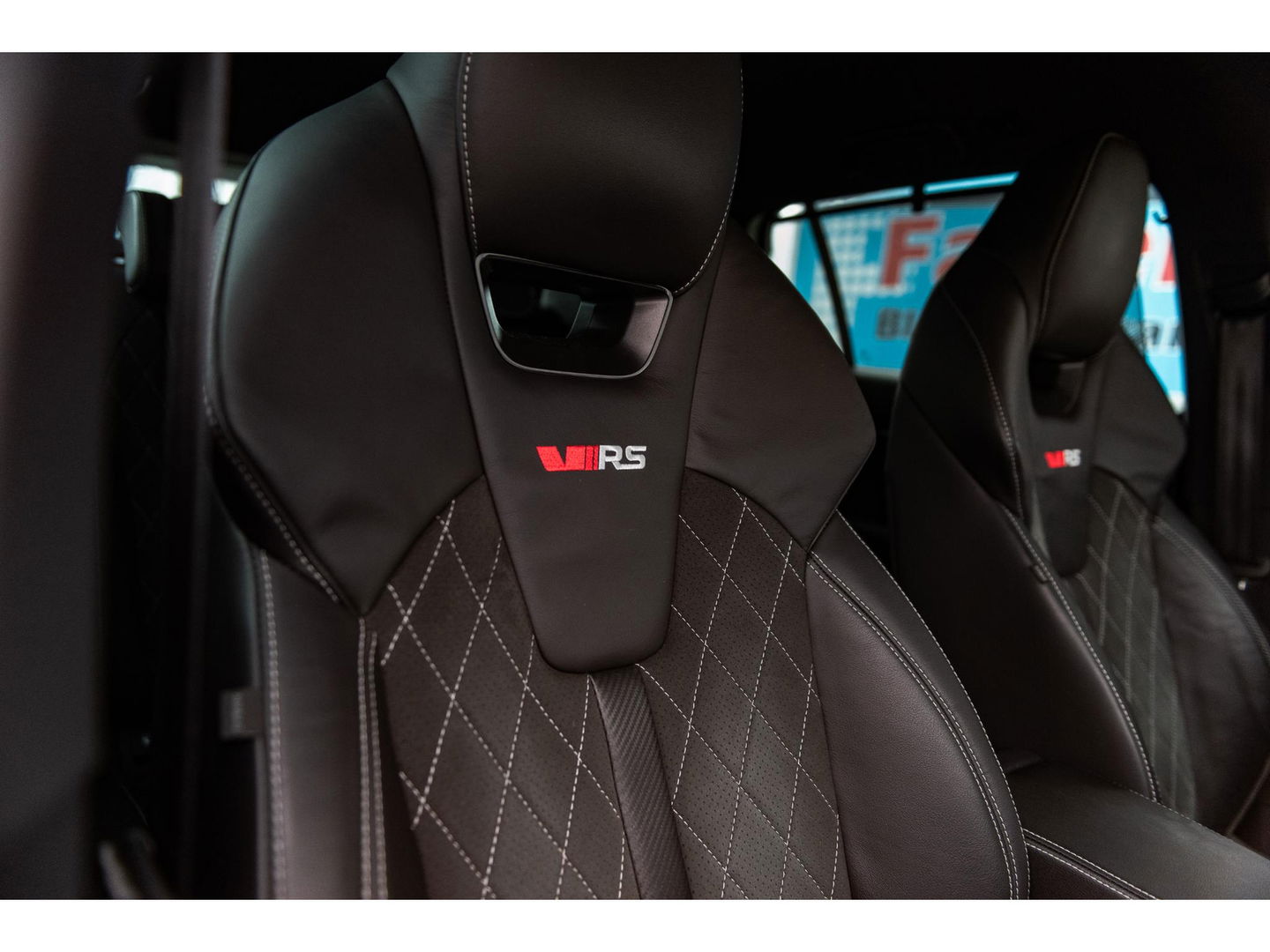 Škoda Octavia Combi 1.4 TSI RS iV PHEV | COMFORT STOELEN | HEAD UP | 19" ALTAIR VELGEN | ADAPTIVE CRUISE