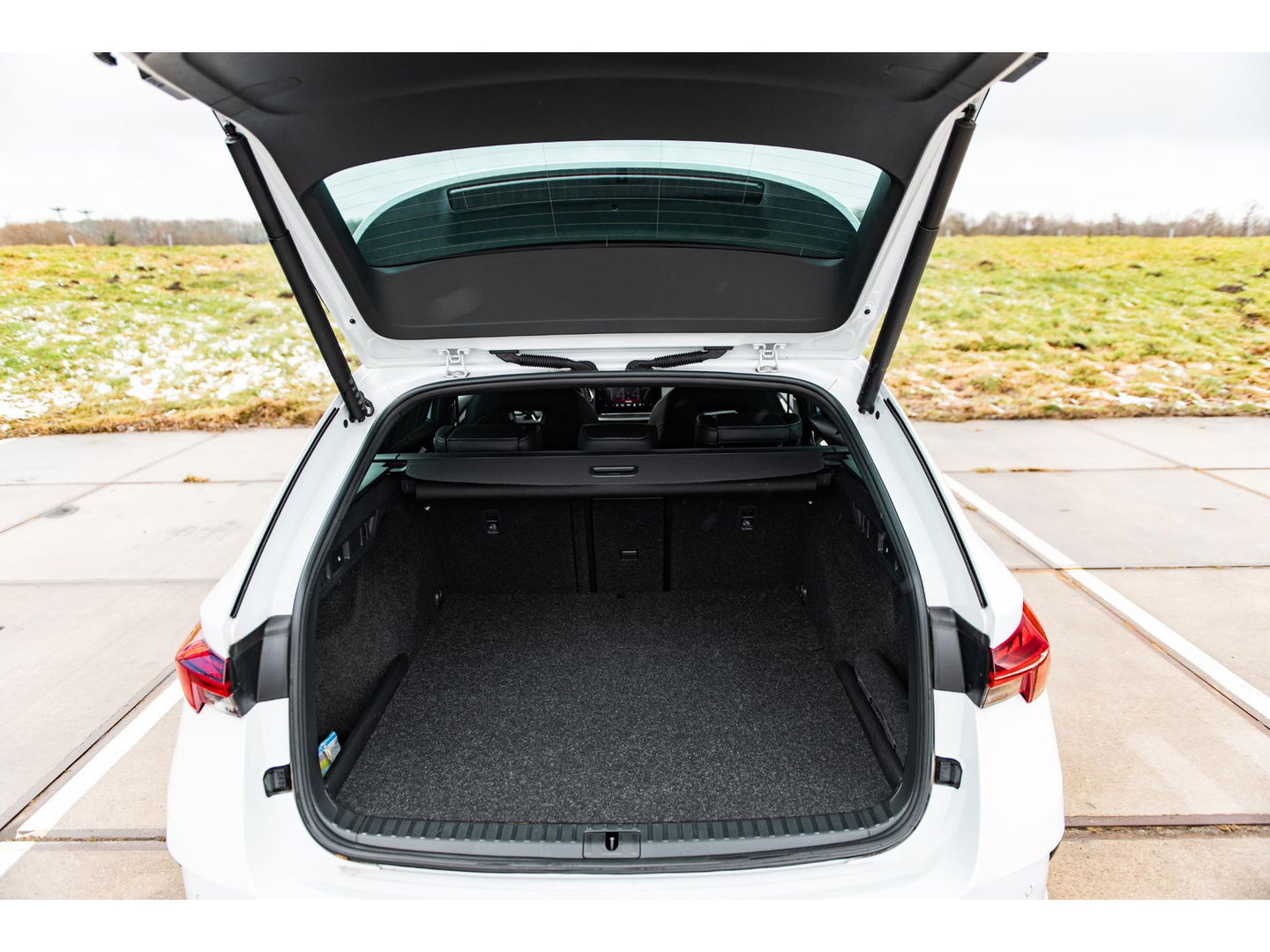 Škoda Octavia Combi 1.4 TSI RS iV PHEV | COMFORT STOELEN | HEAD UP | 19" ALTAIR VELGEN | ADAPTIVE CRUISE