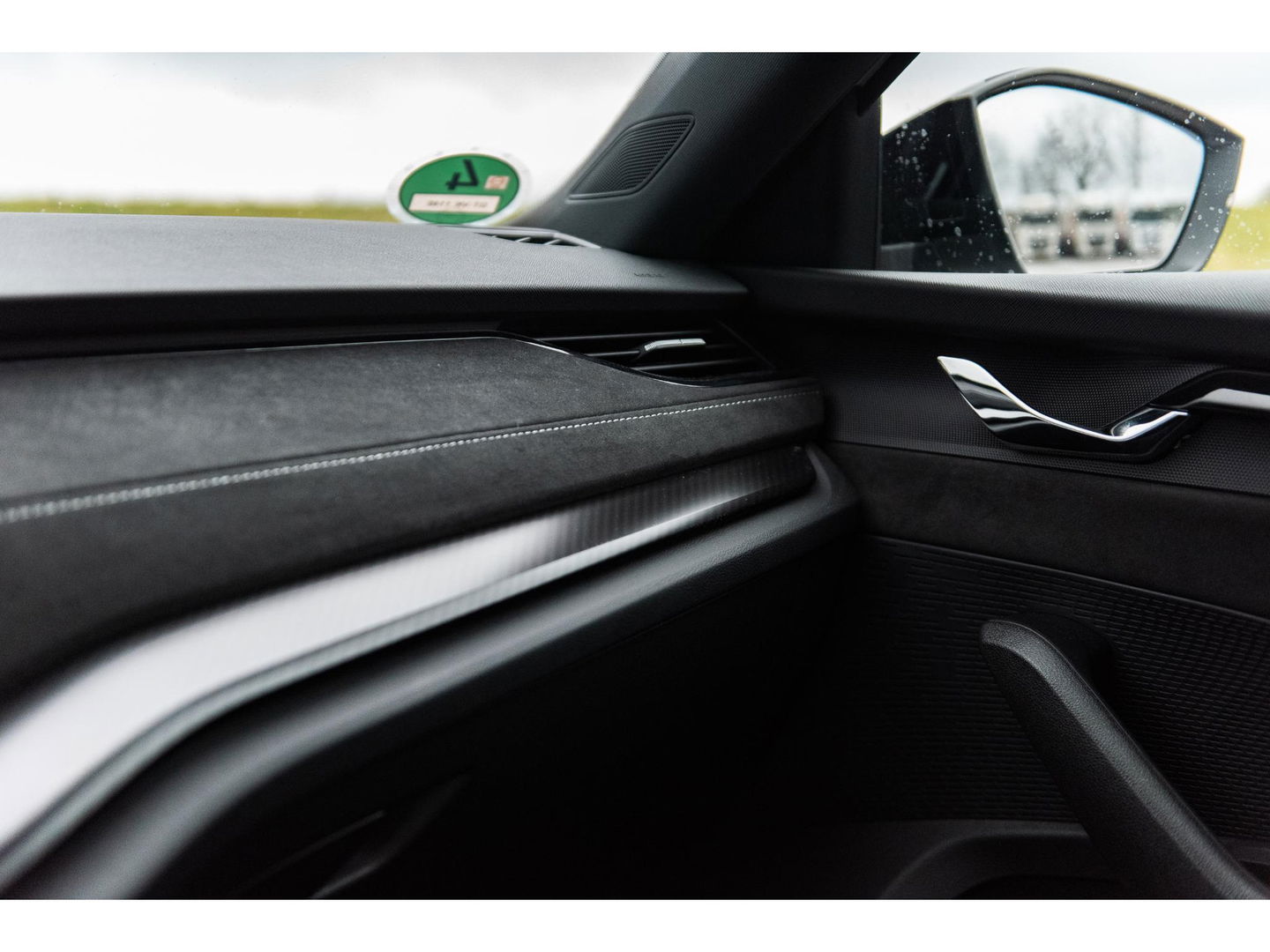 Škoda Octavia Combi 1.4 TSI RS iV PHEV | COMFORT STOELEN | HEAD UP | 19" ALTAIR VELGEN | ADAPTIVE CRUISE