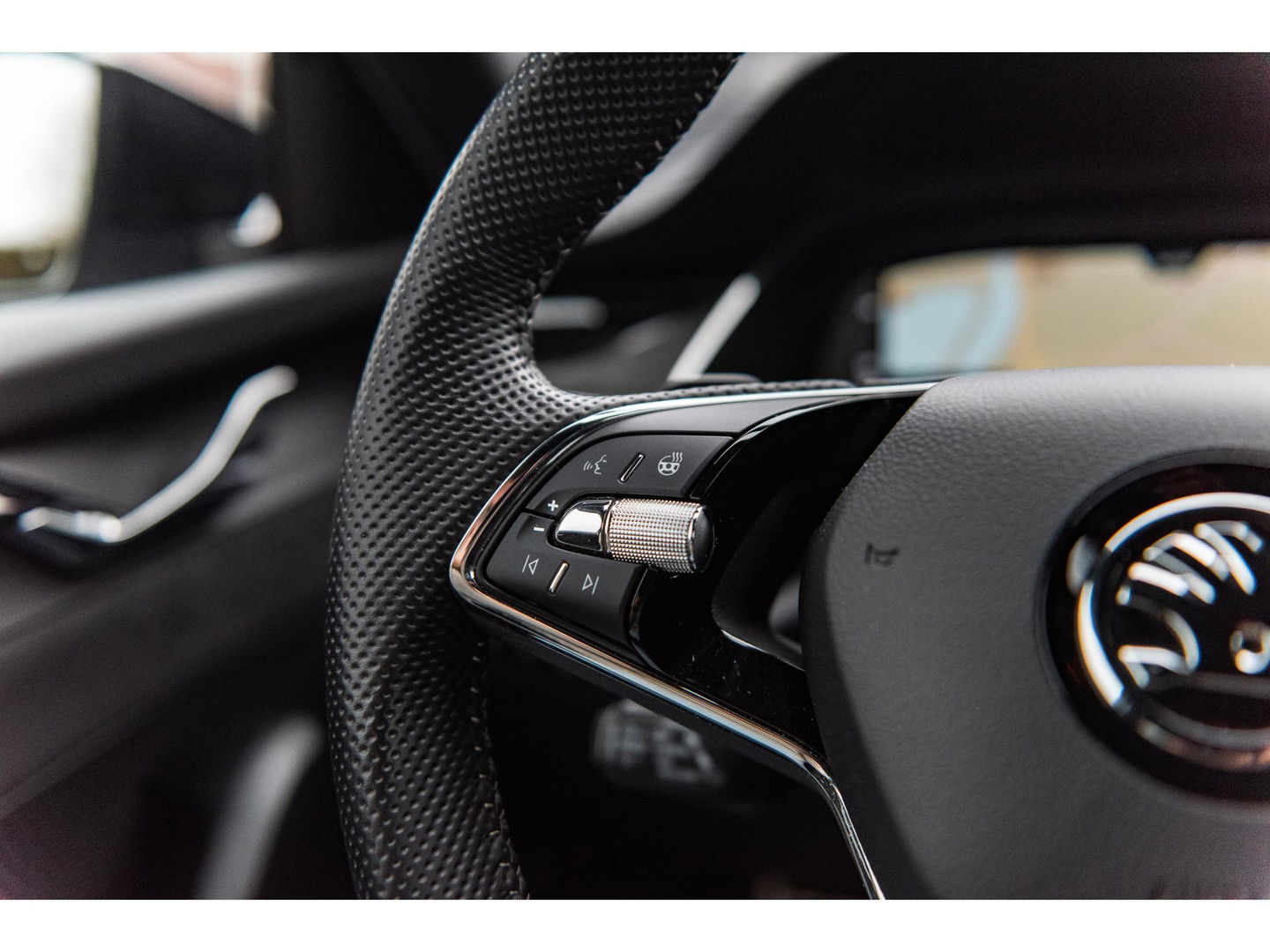 Škoda Octavia Combi 1.4 TSI RS iV PHEV | COMFORT STOELEN | HEAD UP | 19" ALTAIR VELGEN | ADAPTIVE CRUISE