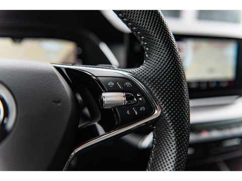 Škoda Octavia Combi 1.4 TSI RS iV PHEV | COMFORT STOELEN | HEAD UP | 19" ALTAIR VELGEN | ADAPTIVE CRUISE