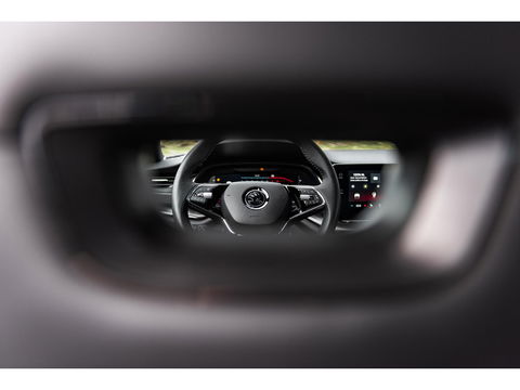 Škoda Octavia Combi 1.4 TSI RS iV PHEV | COMFORT STOELEN | HEAD UP | 19" ALTAIR VELGEN | ADAPTIVE CRUISE