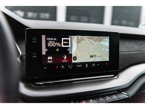 Škoda Octavia Combi 1.4 TSI RS iV PHEV | COMFORT STOELEN | HEAD UP | 19" ALTAIR VELGEN | ADAPTIVE CRUISE