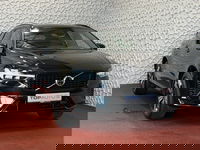 Volvo XC60 - 2.0 T6 350PK PHEV AWD PLUS DARK + LONG RANGE PANO HARMAN-KARDON 360CAM ELEK.KLEP STUUR/STOEL VERW. Plug in Hybrid ✅ Top Auto's Wijchen ,  Altijd een Ruim aanbod van Volvo's i  BUSINESS / CORE / BRIGHT / DARK / ULTRA DARK / PLUS DARK / BLACK EDITION  / ESS