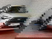 Toyota Corolla Cross - HYBRID 140 STYLE STOEL/STUUR VERW. ELEK.KLEP LED KEYLESS CARPLAY NAVI CAMERA ADAP CRUISE PDC ✅ Top auto's Wijchen. Al 30 Jaar verkoop van Toyota  : Benzine / Hybride / PHEV / HEV / Diverse modellen : Style / Executive / Dynamic / Plus / Business / Sport /