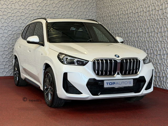 BMW X1 - XDRIVE 25E PLUG IN HYBIRD M-SPORT LED PANORAMA .SCHUIFDAK ELEK.KLEP NAVI STOELVERW M-SHADOW LINE ELEK.STOEL ZWARTE.HEMEL 12/2024 PHEV PLUG IN HYBRID AWD 4X4 4WD ✅ Top Auto's. Al 30 Jaar uw Bmw Specialist in ,  BMW M / M Sport / PHEV / HEV / Hybrid / Mhev 