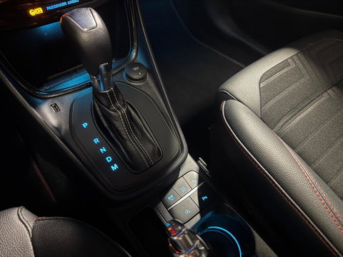 Ford Puma 1.0 EcoBoost Hybrid ST-Line X PANO KEYLESS VOL'