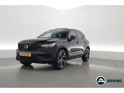 Volvo XC40 2.0 T4 R-Design | Pano | Trekhaak | Lava- interieur | 20 inch | H&K Audio | ACC | Standkachel |