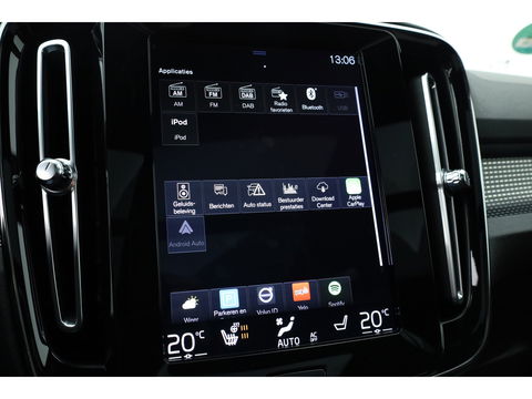 Volvo XC40 2.0 T4 R-Design | Pano | Trekhaak | Lava- interieur | 20 inch | H&K Audio | ACC | Standkachel |