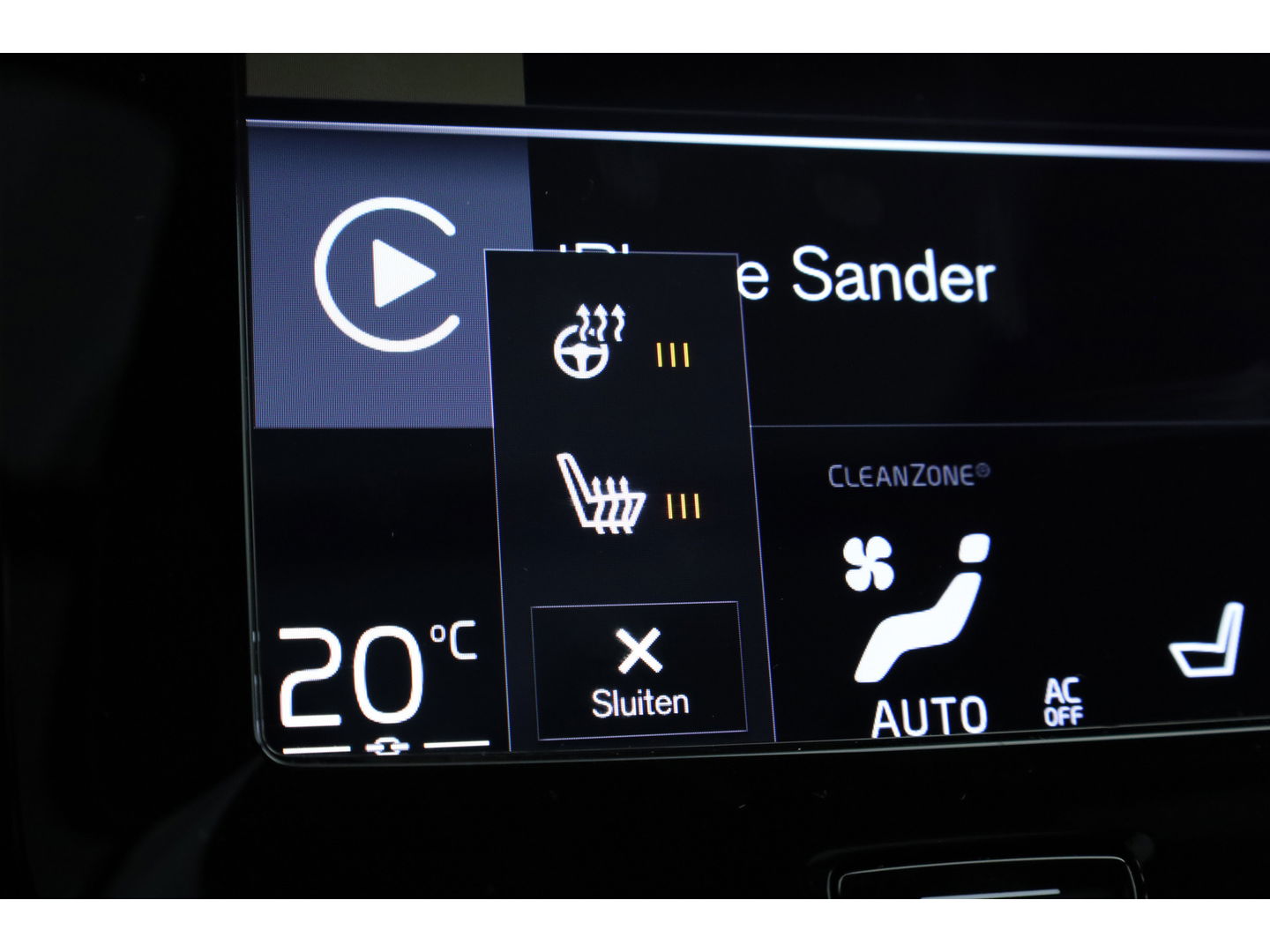 Volvo XC40 2.0 T4 R-Design | Pano | Trekhaak | Lava- interieur | 20 inch | H&K Audio | ACC | Standkachel |