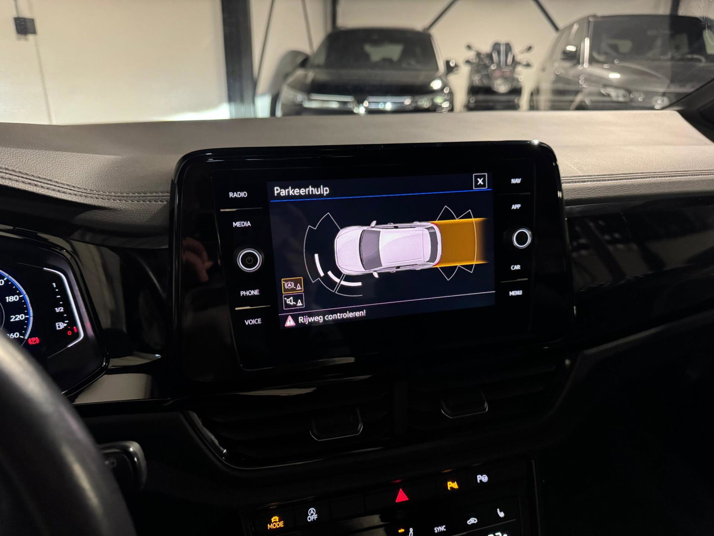 Volkswagen T-Roc 1.5 TSI R-Line Edition PANO'