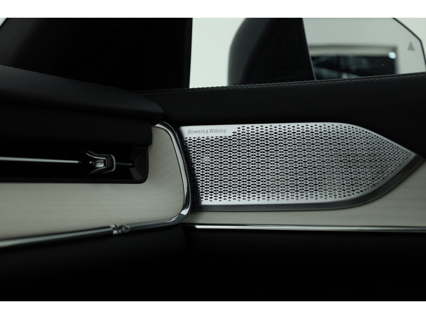 Volvo EX90 Twin Performance Ultra 7p. 111 kWh | 517 PK| Bowers & Wilkins | Head-up | Massage | 22 '' | Matrix LED | Pilot Assist | Park Pilot |