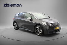 Volkswagen ID.3 - First Plus 58 kWh - Carplay, Navi, Camera, Stuur/Stoelverwarming, SOH 89%