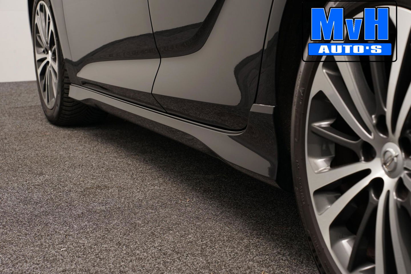 Opel Insignia Grand Sport 1.5 Turbo Business Executive|LUXE!