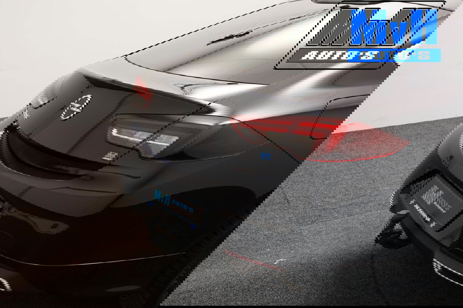 Opel Insignia Grand Sport 1.5 Turbo Business Executive|LUXE!