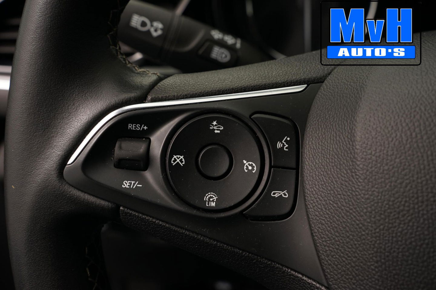 Opel Insignia Grand Sport 1.5 Turbo Business Executive|LUXE!