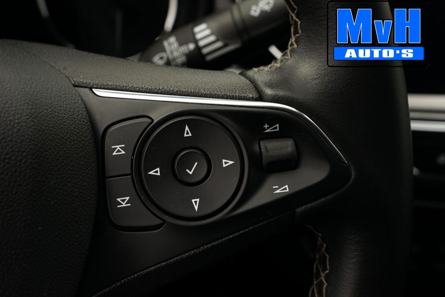 Opel Insignia Grand Sport 1.5 Turbo Business Executive|LUXE!