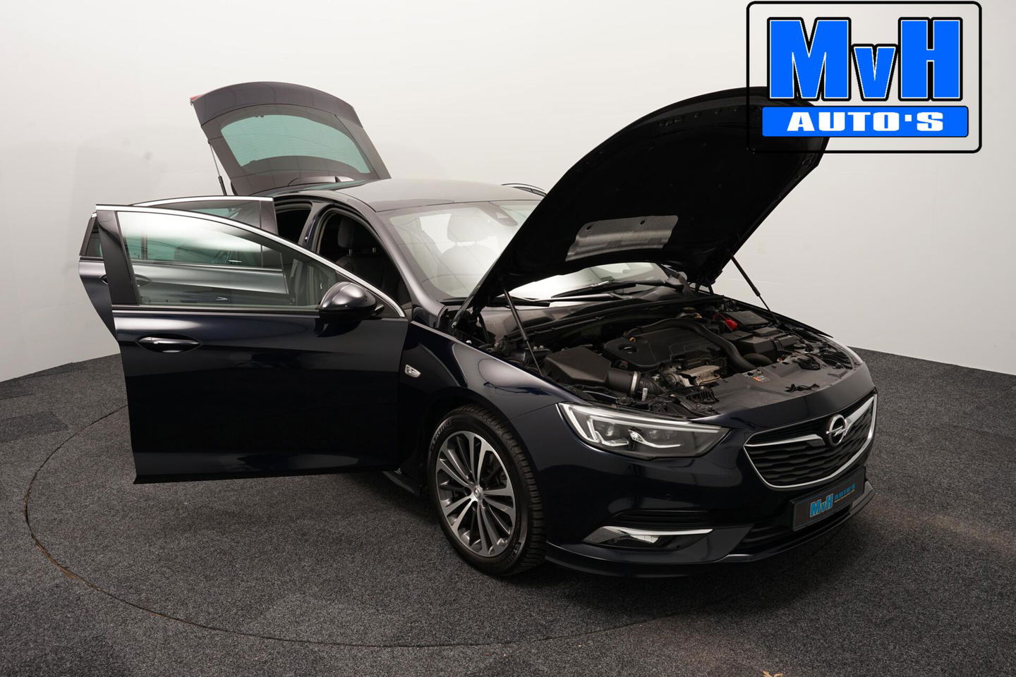 Opel Insignia Grand Sport 1.5 Turbo Business Executive|LUXE!