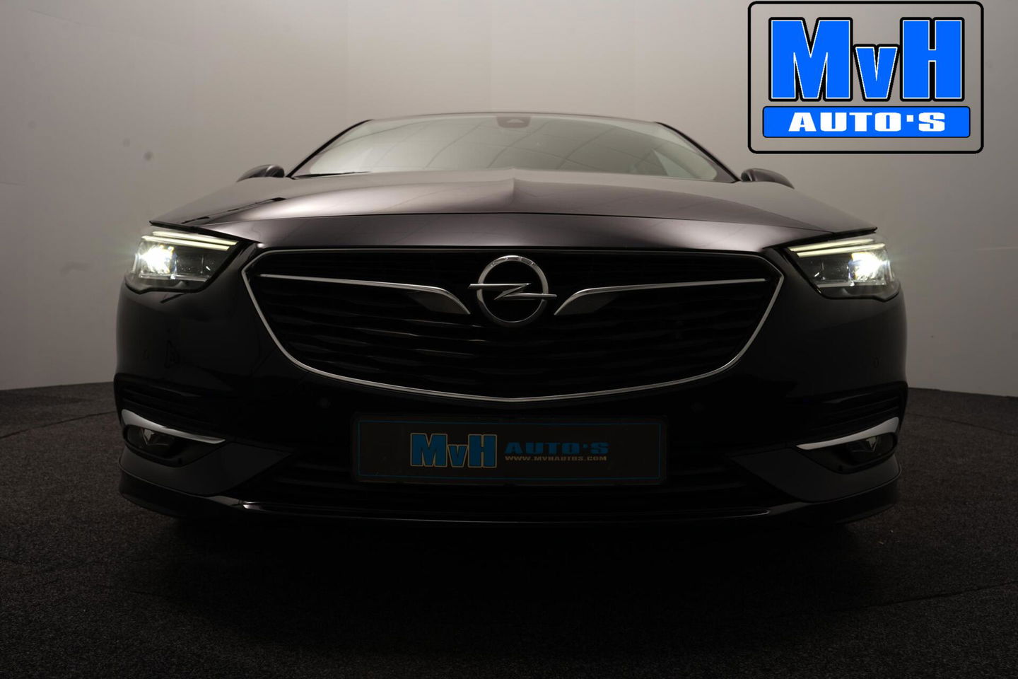 Opel Insignia Grand Sport 1.5 Turbo Business Executive|LUXE!