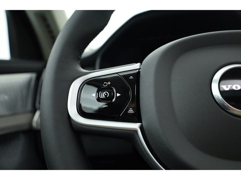 Volvo XC90 2.0 T8 Plug-in hybrid AWD Ultra Dark | Full Option | Luchtvering | B&W  audio | Massage | Pano | HUD | Stoelventilatie | 22'' |
