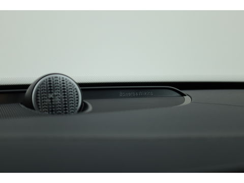 Volvo XC90 2.0 T8 Plug-in hybrid AWD Ultra Dark | Full Option | Luchtvering | B&W  audio | Massage | Pano | HUD | Stoelventilatie | 22'' |