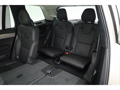 Volvo XC90 2.0 T8 Plug-in hybrid AWD Ultra Dark | Full Option | Luchtvering | B&W  audio | Massage | Pano | HUD | Stoelventilatie | 22'' |