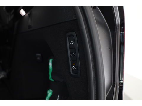 Volvo XC90 2.0 T8 Plug-in hybrid AWD Ultra Dark | Full Option | Luchtvering | B&W  audio | Massage | Pano | HUD | Stoelventilatie | 22'' |