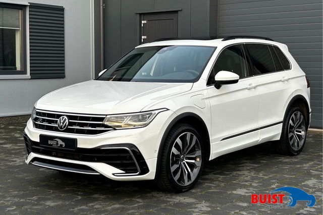 Volkswagen Tiguan - 1.4 TSI eHybrid R-Line 245pk PANO TREKHAAK 20" IQ LIGHT KEYLESS