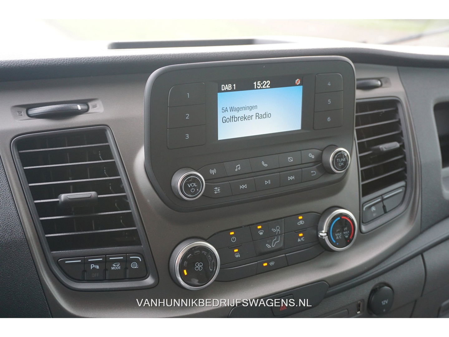 Ford Transit 350L 130PK L3H3 BPM VRIJ!! Airco, Cruise, Camera, Trekhaak!! NR. J01*