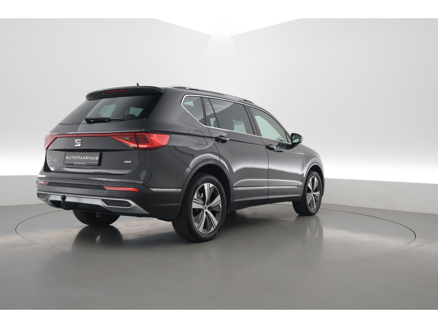 SEAT Tarraco 1.4 TSI e-Hybrid PHEV Xperience Business Intense | Pano | Dig. Cockpit | Elek. Trekhaak | Adapt. Cruise | CarPlay | Dodehoek | Camera + PDC