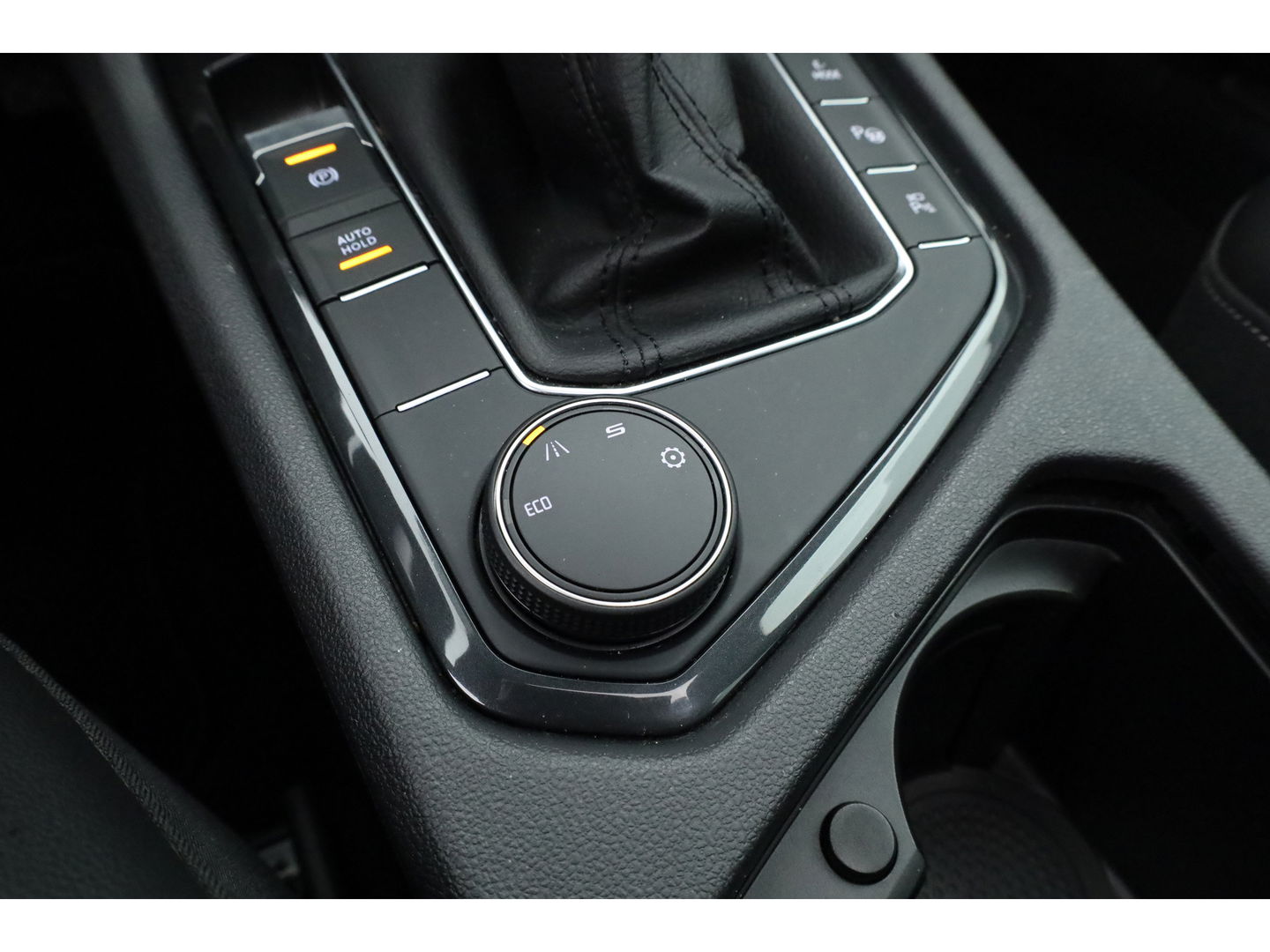 SEAT Tarraco 1.4 TSI e-Hybrid PHEV Xperience Business Intense | Pano | Dig. Cockpit | Elek. Trekhaak | Adapt. Cruise | CarPlay | Dodehoek | Camera + PDC