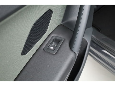 SEAT Tarraco 1.4 TSI e-Hybrid PHEV Xperience Business Intense | Pano | Dig. Cockpit | Elek. Trekhaak | Adapt. Cruise | CarPlay | Dodehoek | Camera + PDC