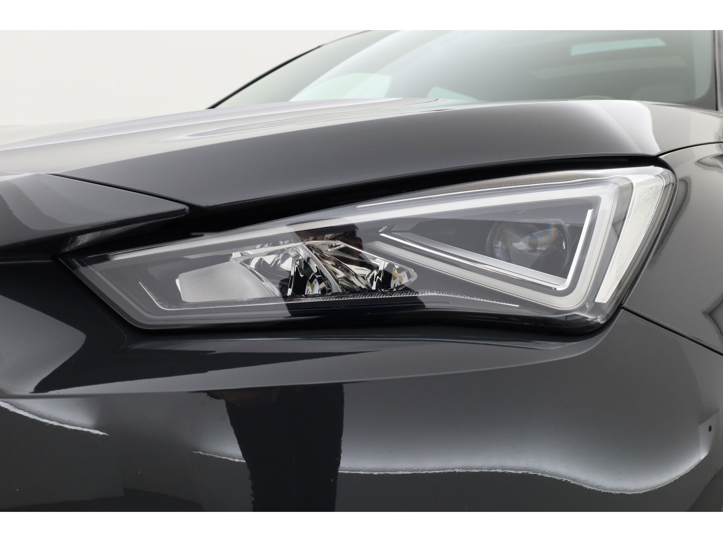 SEAT Tarraco 1.4 TSI e-Hybrid PHEV Xperience Business Intense | Pano | Dig. Cockpit | Elek. Trekhaak | Adapt. Cruise | CarPlay | Dodehoek | Camera + PDC