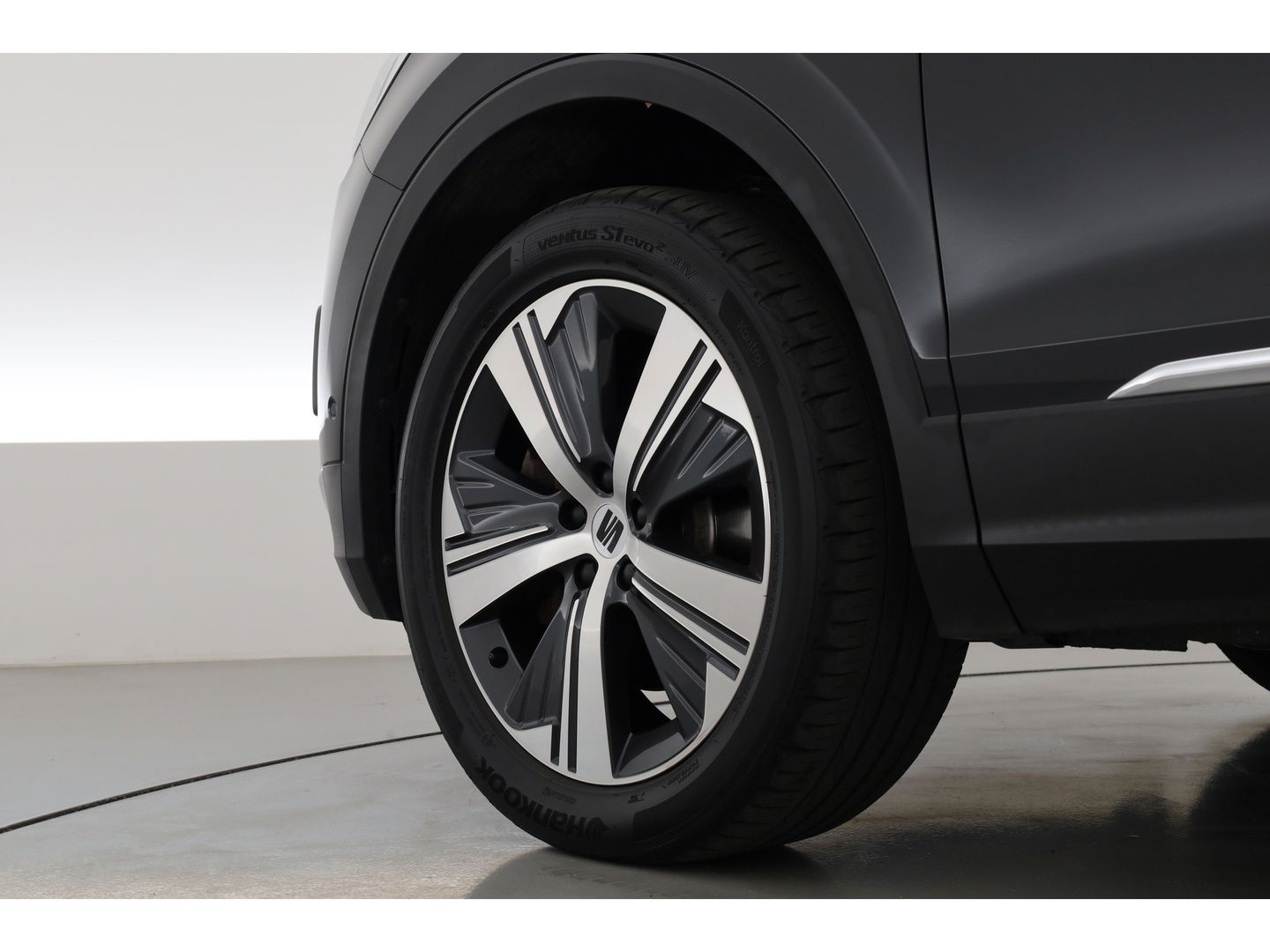 SEAT Tarraco 1.4 TSI e-Hybrid PHEV Xperience Business Intense | Pano | Dig. Cockpit | Elek. Trekhaak | Adapt. Cruise | CarPlay | Dodehoek | Camera + PDC