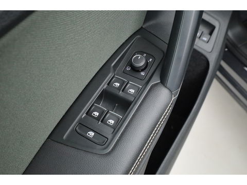 SEAT Tarraco 1.4 TSI e-Hybrid PHEV Xperience Business Intense | Pano | Dig. Cockpit | Elek. Trekhaak | Adapt. Cruise | CarPlay | Dodehoek | Camera + PDC