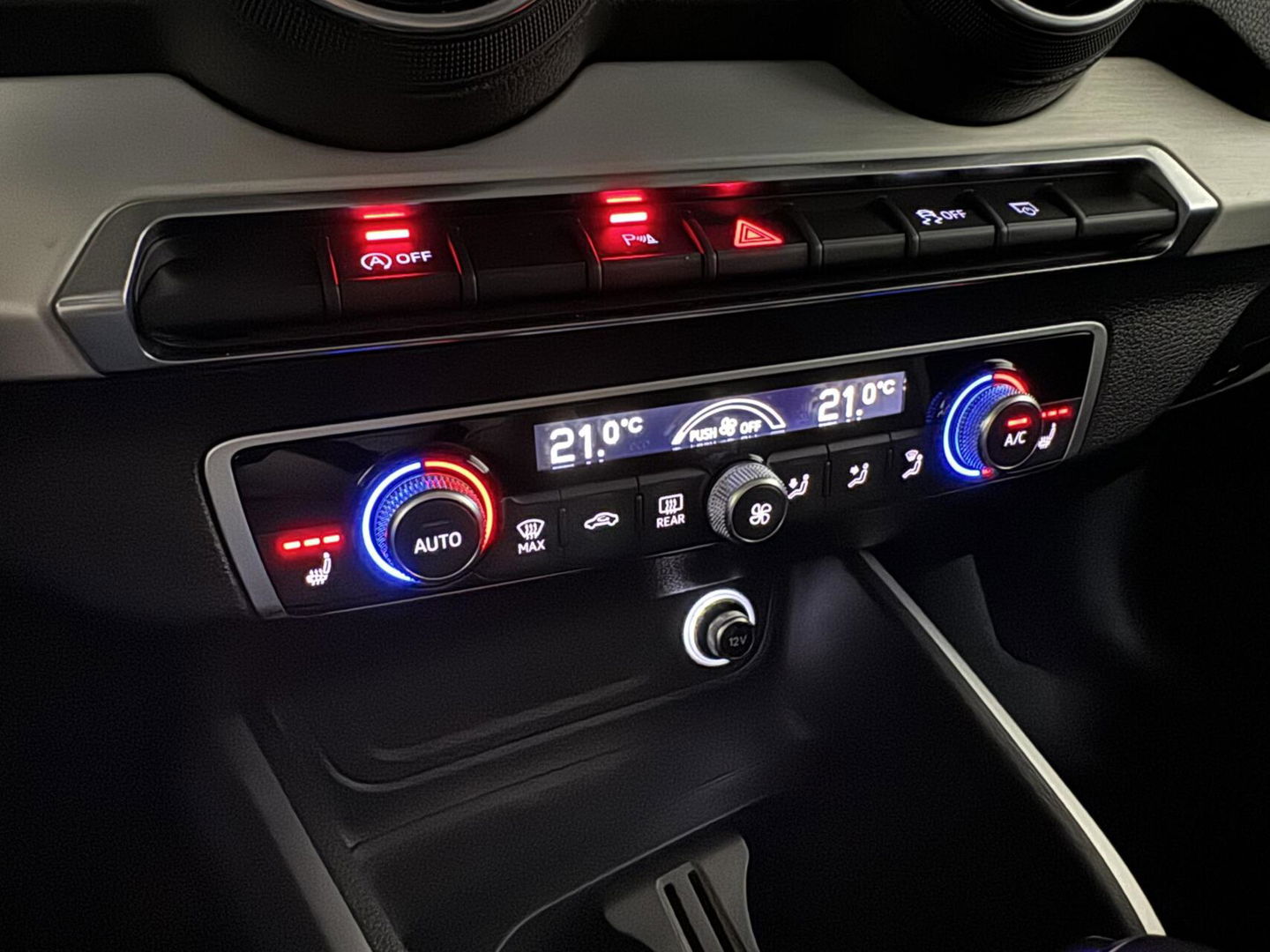 Audi Q2 1.4 TFSI S-Line Black Edition DSG Navi ACC Stoelver.