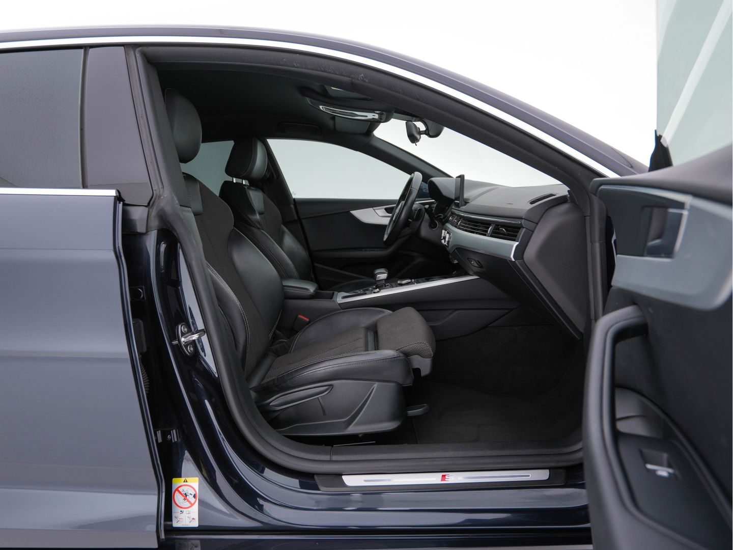 Audi A5 Sportback 1.4 TFSI S-Line Competition Aut. *FULL-LED | LEATHER-FABRIC | SPORT-SEATS | NAVI-FULLMAP | SHIFT-PADDLES | PRIVACY-GLASS | ECC | PDC | CRUISE | 18''ALU*