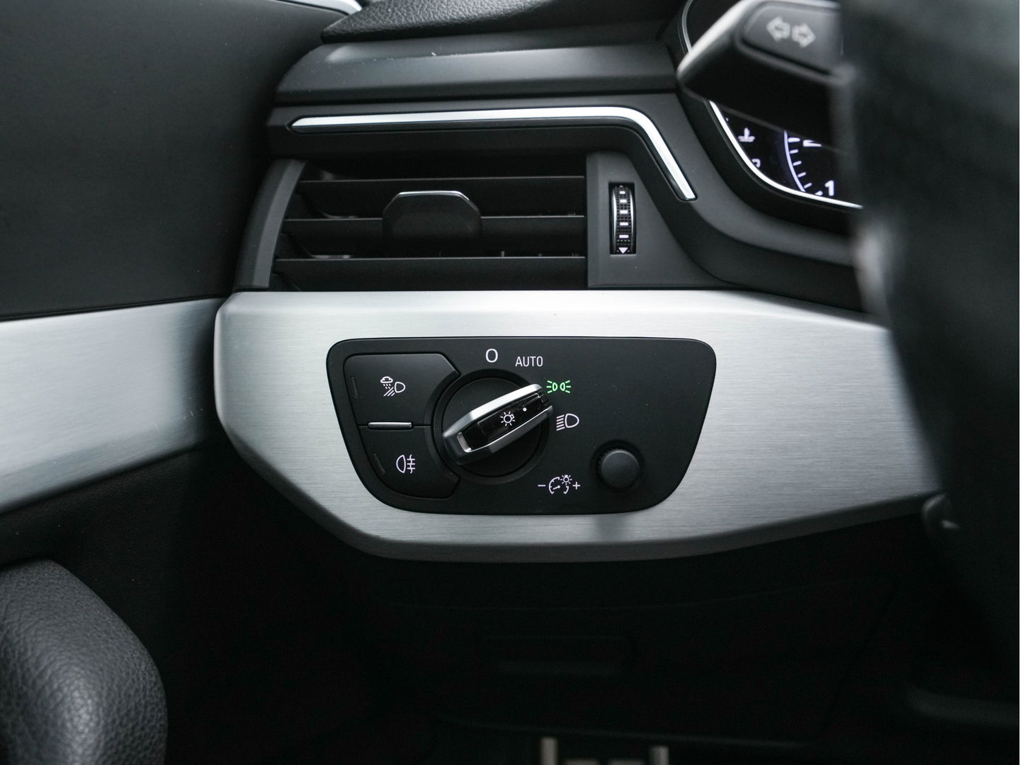 Audi A5 Sportback 1.4 TFSI S-Line Competition Aut. *FULL-LED | LEATHER-FABRIC | SPORT-SEATS | NAVI-FULLMAP | SHIFT-PADDLES | PRIVACY-GLASS | ECC | PDC | CRUISE | 18''ALU*