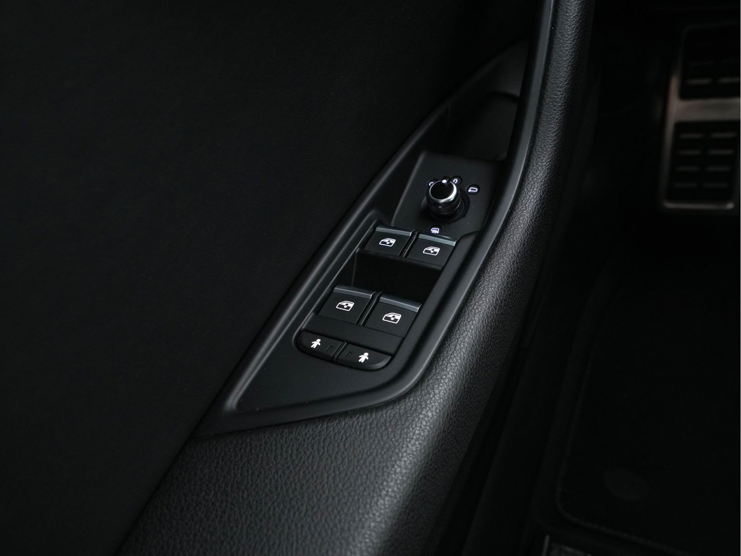 Audi A5 Sportback 1.4 TFSI S-Line Competition Aut. *FULL-LED | LEATHER-FABRIC | SPORT-SEATS | NAVI-FULLMAP | SHIFT-PADDLES | PRIVACY-GLASS | ECC | PDC | CRUISE | 18''ALU*