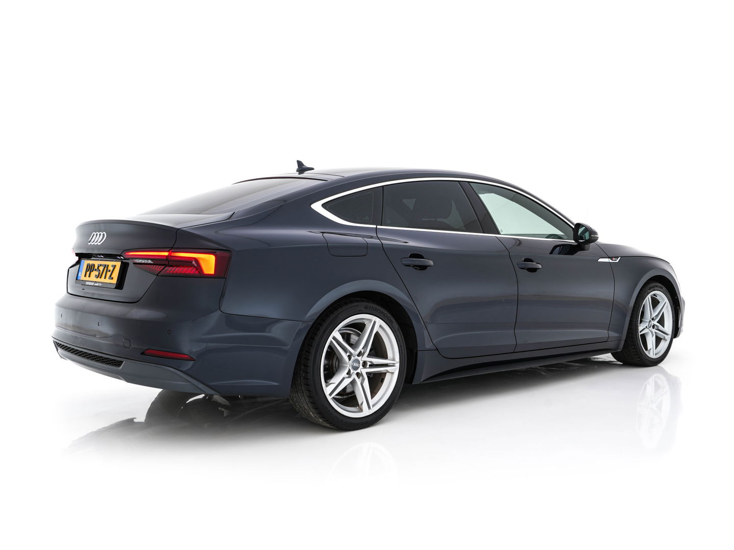 Audi A5 Sportback 1.4 TFSI S-Line Competition Aut. *FULL-LED | LEATHER-FABRIC | SPORT-SEATS | NAVI-FULLMAP | SHIFT-PADDLES | PRIVACY-GLASS | ECC | PDC | CRUISE | 18''ALU*