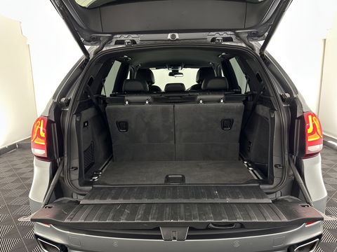 BMW X5 xDrive40d *Right-Hand-Drive* M-Sportpack High Executive [ 7-Pers. ] Aut. *LEATHER | XENON | MEMORY-PACK | HEATED-SPORTSEATS | NAVI-FULLMAP | SHIFTPADDLES | PRIVACYGLASS | ECC | TOWBAR | PDC | CRUISE | 20''ALU*