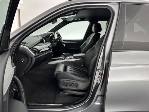 BMW X5 xDrive40d *Right-Hand-Drive* M-Sportpack High Executive [ 7-Pers. ] Aut. *LEATHER | XENON | MEMORY-PACK | HEATED-SPORTSEATS | NAVI-FULLMAP | SHIFTPADDLES | PRIVACYGLASS | ECC | TOWBAR | PDC | CRUISE | 20''ALU*