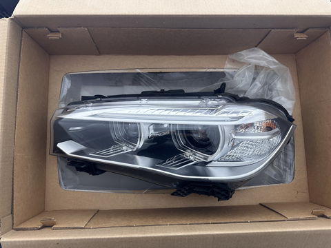 BMW X5 xDrive40d *Right-Hand-Drive* M-Sportpack High Executive [ 7-Pers. ] Aut. *LEATHER | XENON | MEMORY-PACK | HEATED-SPORTSEATS | NAVI-FULLMAP | SHIFTPADDLES | PRIVACYGLASS | ECC | TOWBAR | PDC | CRUISE | 20''ALU*