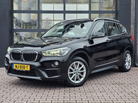 BMW X1 - sDrive20i Centennial High Executive | Automaat | Navi | Stoelverwarming | HUD | Parkeersensoren | Leder |