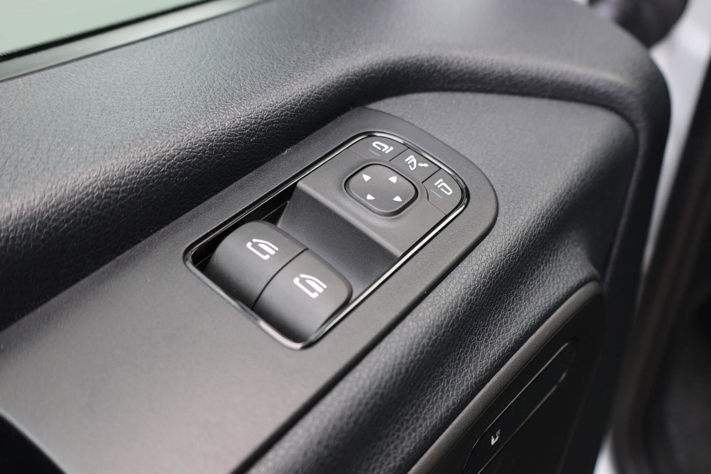 Mercedes-Benz Sprinter bestel 317 1.9 CDI L2H2 RWD